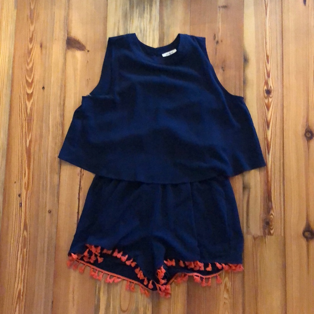 Umgee navy romper size medium